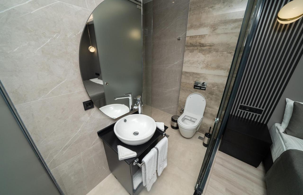 Hotel Fama Karakoey Stambuł Zewnętrze zdjęcie